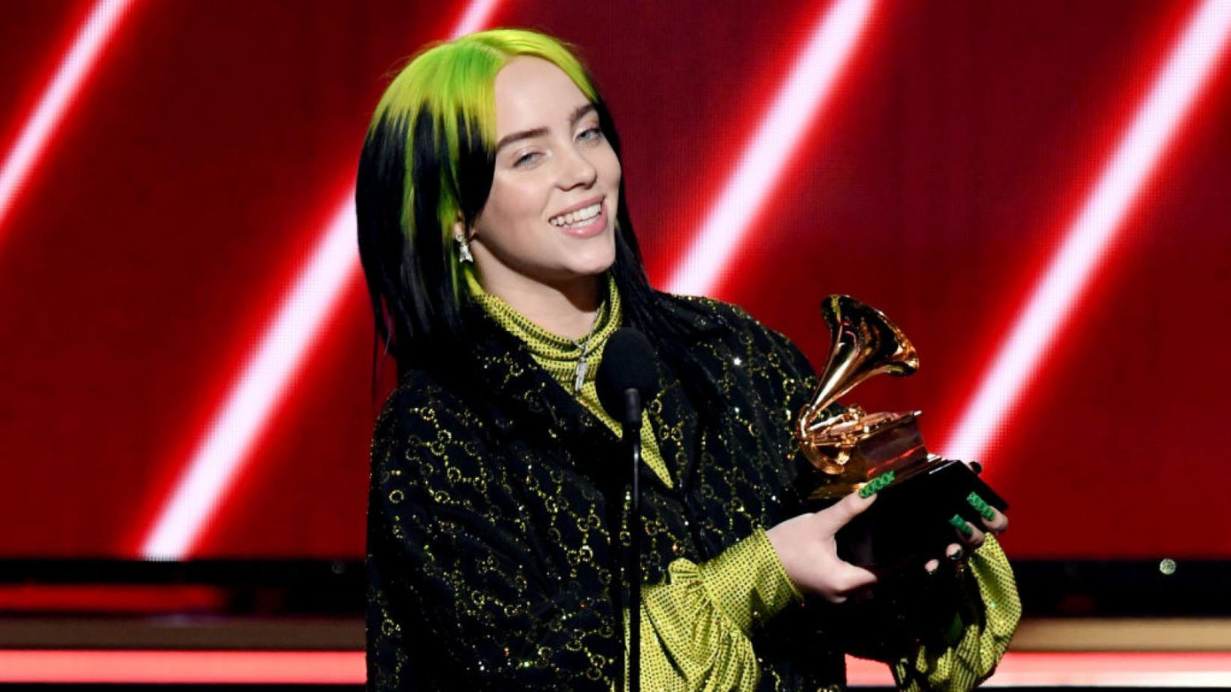 Nữ ca sĩ tuổi teen làm nên lịch sử tại Grammy 2020, đánh bại loạt tên tuổi ảnh 1
