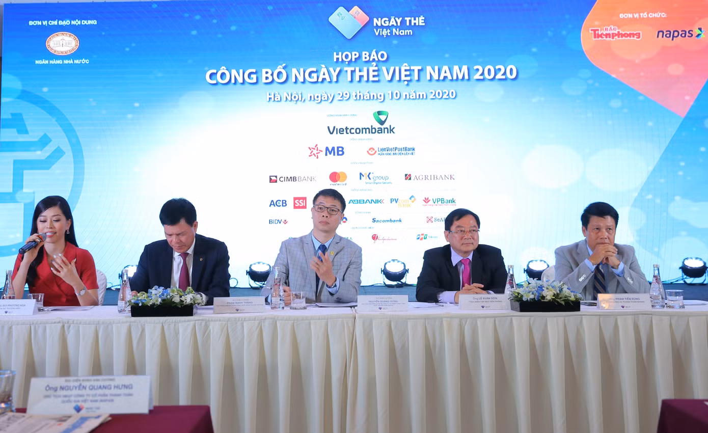 10.000 chiếc thẻ có sẵn 50K và nhiều phần quà hấp dẫn đang đợi bạn trong Ngày Thẻ Việt Nam ảnh 1