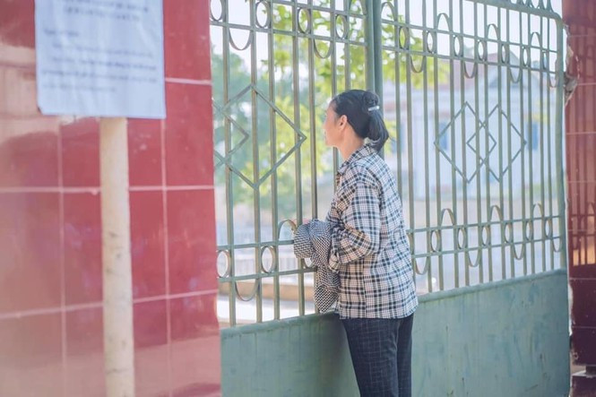 Những khoảnh khắc đẹp của kỳ thi vào lớp 10: Sĩ tử đừng lo, mọi người đều sẽ tiếp sức! ảnh 5