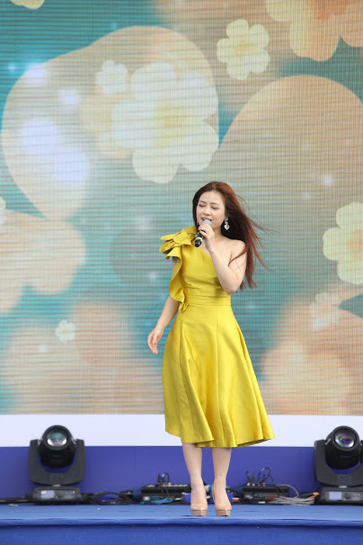 Giới trẻ Hà Nội hào hứng “tạm biệt” tiền mặt tại lễ hội mua sắm - giải trí Sóng Festival ảnh 5