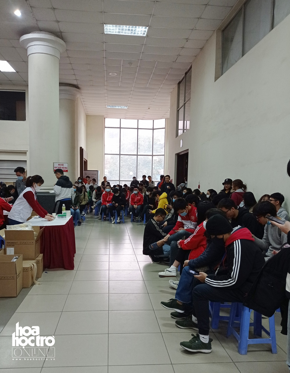 Sinh viên Hà Nội hào hứng tham gia hiến máu trong ngày hội Chủ Nhật Đỏ 2021 ảnh 5