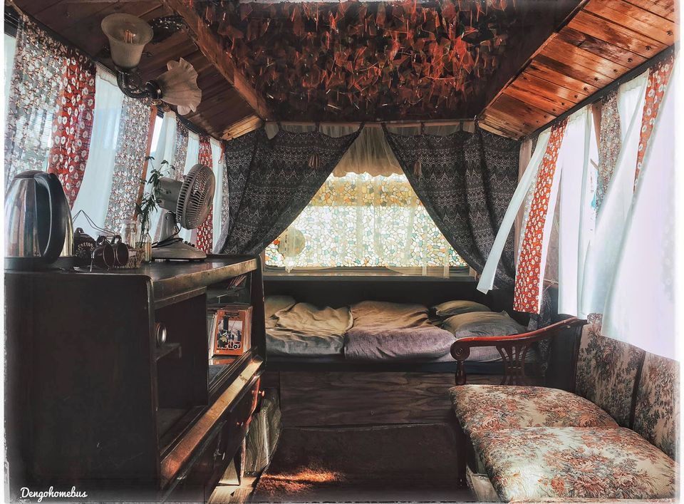 Ảnh: De Ngơ. Đến Đà Lạt, bạn nhất định phải thử “đặc sản” mới: Homestay xe buýt xinh - xịn - mịn! ảnh 7