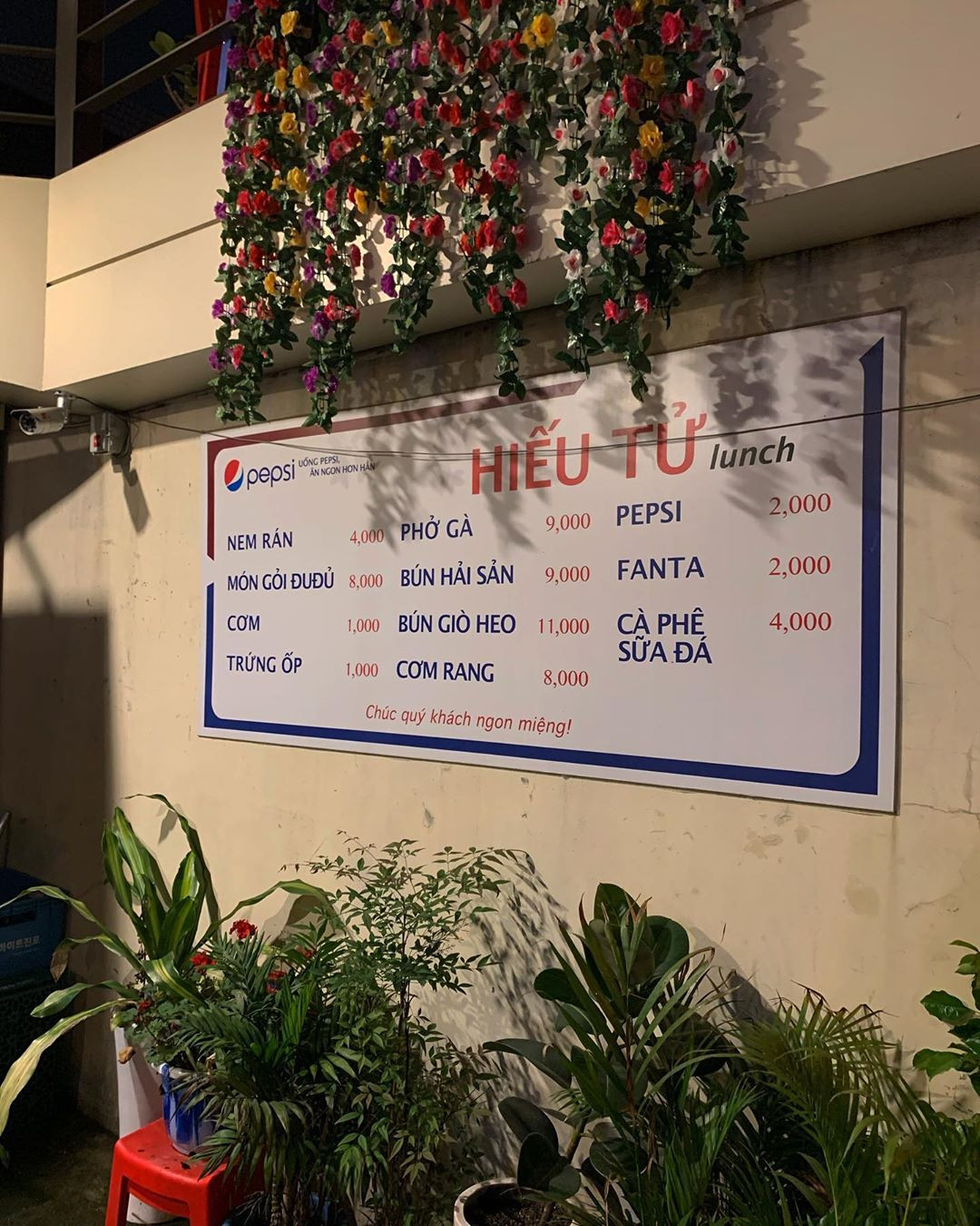 "Quán nhậu" chuẩn style Việt Nam giữa Seoul, được giới trẻ Hàn Quốc rần rần đến check-in ảnh 2