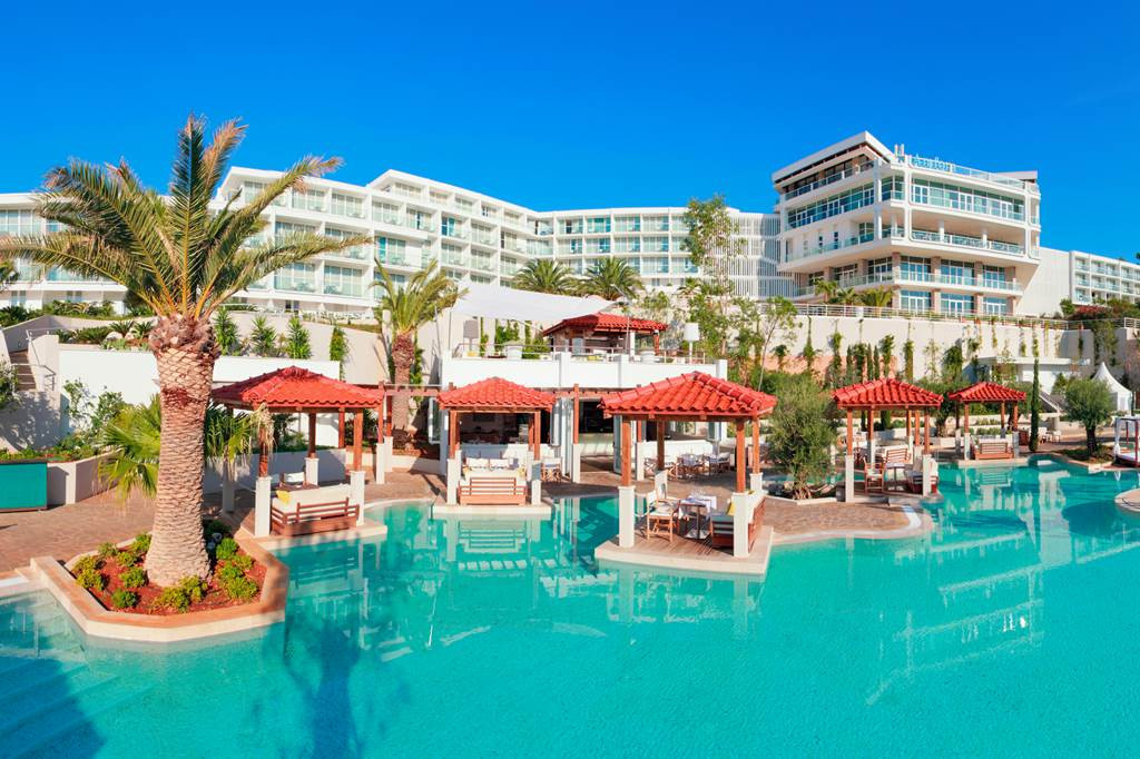 Nhập hội du lịch “trái mùa” với nhiều combo rẻ bèo, bạn đừng quên những lưu ý này! ảnh 4