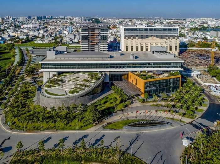 Tuyển sinh bằng học bạ THPT: ĐH HUTECH nâng chỉ tiêu, ĐH Văn Lang đưa ra nhiều lựa chọn ảnh 3