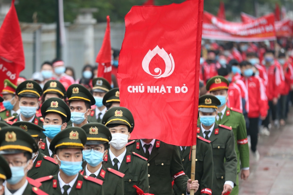 Sinh viên Hà Nội hào hứng tham gia hiến máu trong ngày hội Chủ Nhật Đỏ 2021 ảnh 2