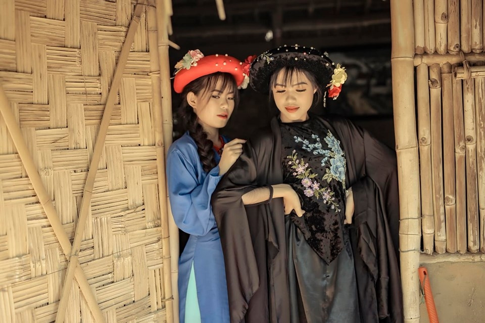 Bạn nào cũng muốn lựa chọn những concept độc đáo cho bộ ảnh "để đời" của mình. (Ảnh: Sơn Đoàn) Chụp kỷ yếu “để đời” đâu phải chuyện “dễ xơi”, nhất định phải có tuyệt chiêu! ảnh 2