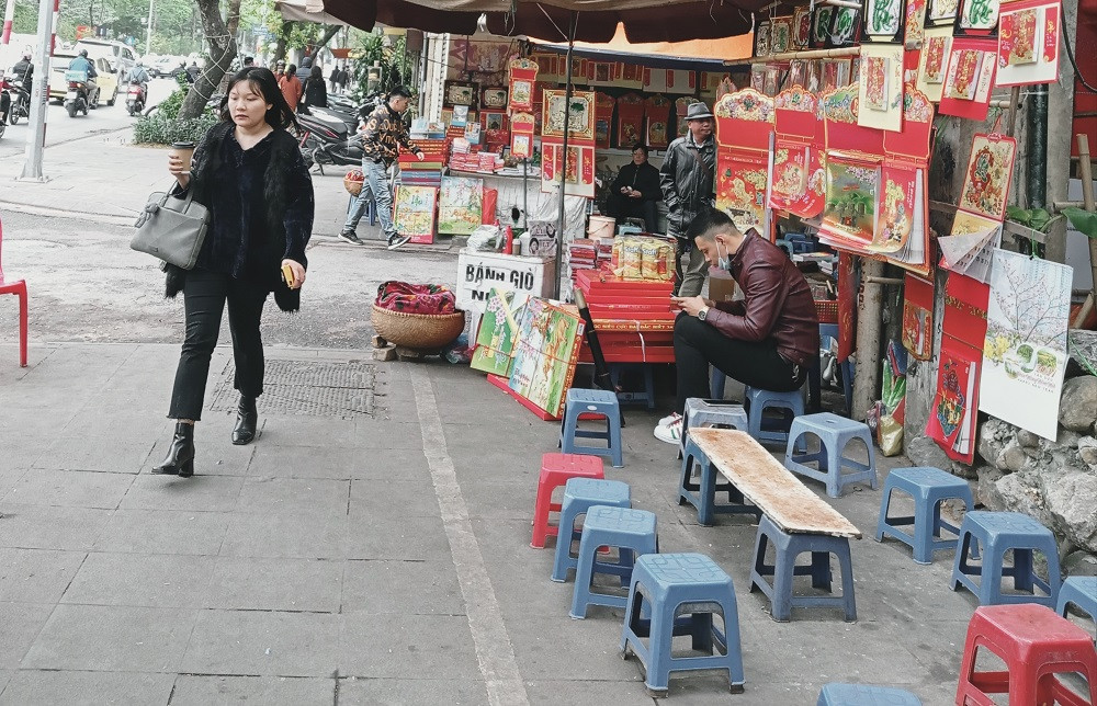 Miền Bắc trời rét đậm dưới 15 độ, học sinh rủ nhau mang chăn đến trường giữ ấm ảnh 3