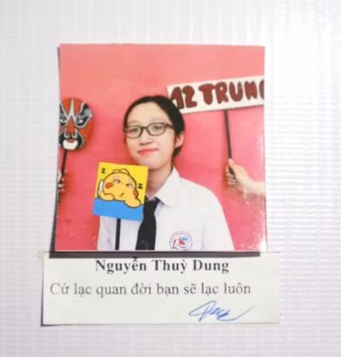 Làm kỷ yếu với loạt quote siêu chất, đây chính là hội học sinh “mặn” nhất vịnh Bắc Bộ! ảnh 9