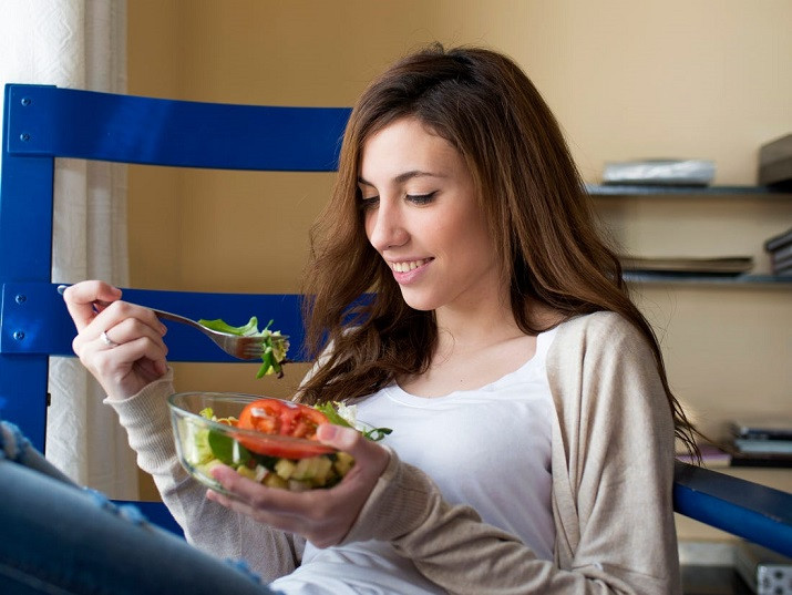 Buổi chiều muốn ăn vặt. Được thôi, nhưng ăn sao để không mập? ảnh 2