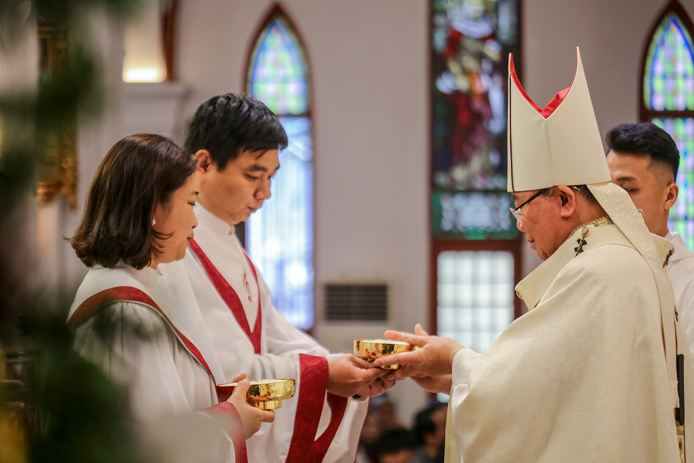Hình ảnh đại lễ Giáng sinh của hàng nghìn giáo dân ở nhà thờ Lớn ảnh 11