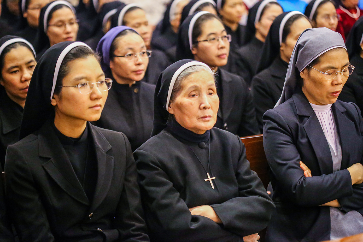 Hình ảnh đại lễ Giáng sinh của hàng nghìn giáo dân ở nhà thờ Lớn ảnh 9