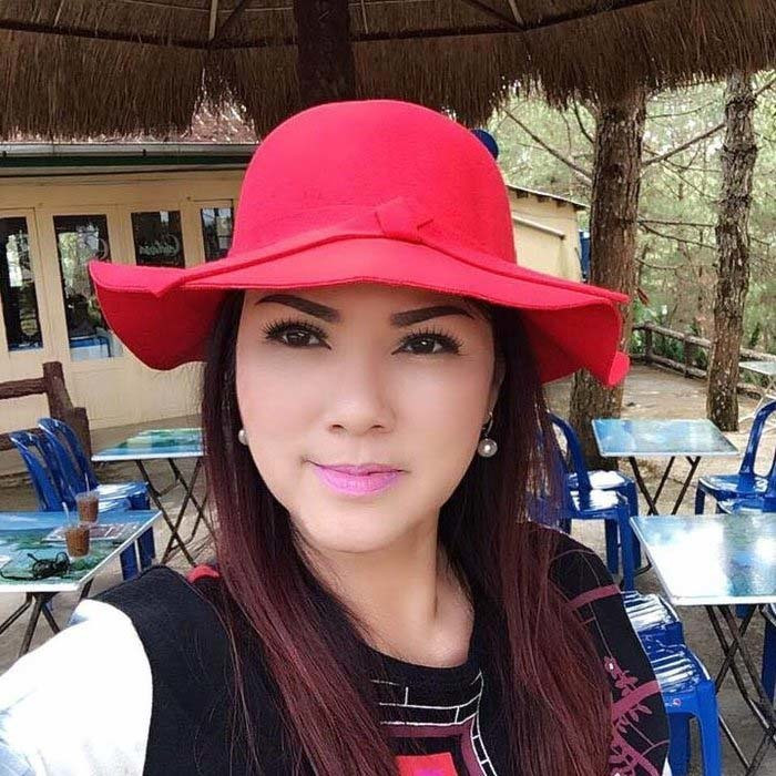 Nhan sắc xinh đẹp của người vợ luôn ở bên ủng hộ Chí Tài hơn 30 năm qua ảnh 4