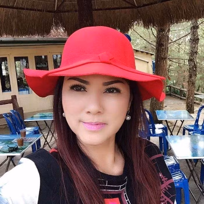Nhan sắc xinh đẹp của người vợ luôn ở bên ủng hộ Chí Tài hơn 30 năm qua ảnh 4