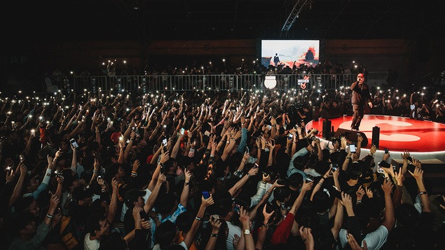 Khán giả mong Live Concert Rap Việt dời lịch khi dịch COVID-19 bùng phát ảnh 1