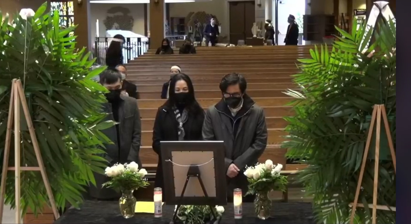 Tang lễ ấm cúng của danh ca Lệ Thu tại Mỹ giữa lúc dịch bệnh phức tạp ảnh 2