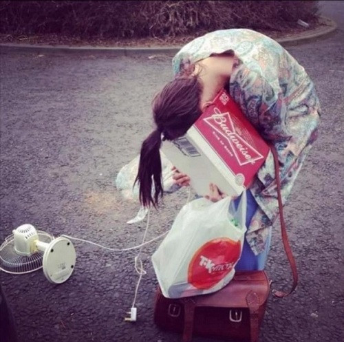 'Cười ra nước mắt' với cuộc thi khoe ảnh người say để nói về tác hại của rượu bia ảnh 3