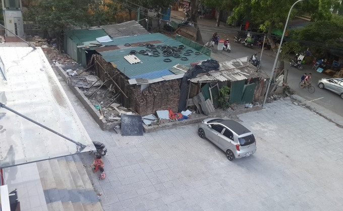 Cận cảnh chung cư 24 tầng chưa được giao đất đã bán cho dân về ở ảnh 10