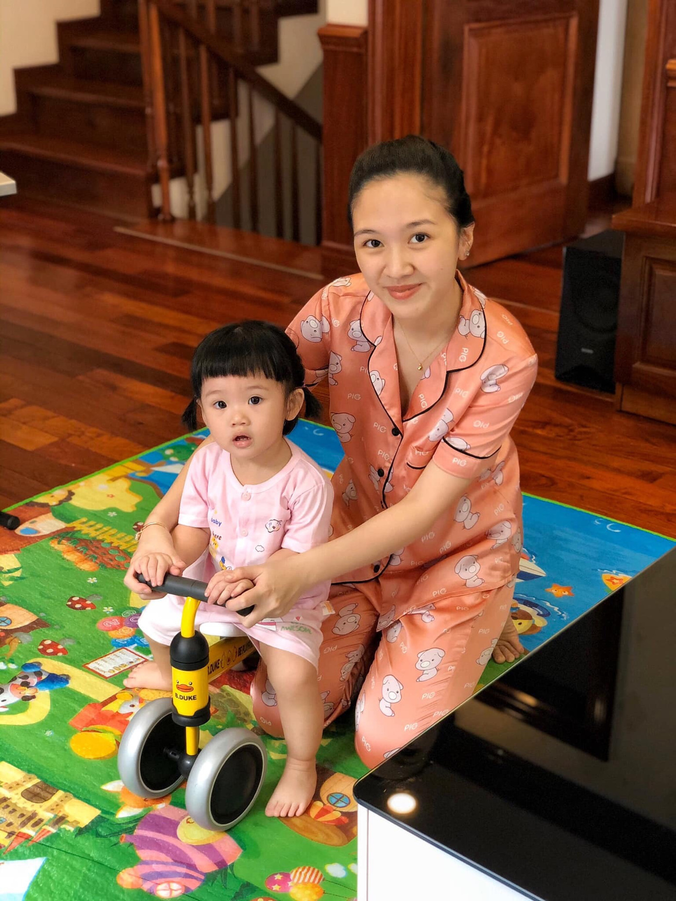 Cách sống vui khỏe của gia đình trẻ khi 'cách ly toàn xã hội' ảnh 1