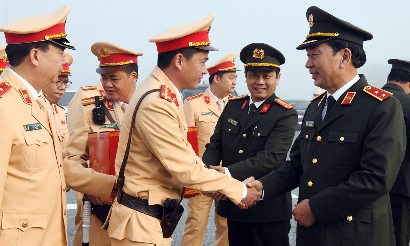 Thứ trưởng Trần Quốc Tỏ kiểm tra công tác bảo đảm an toàn giao thông trên cao tốc ảnh 2