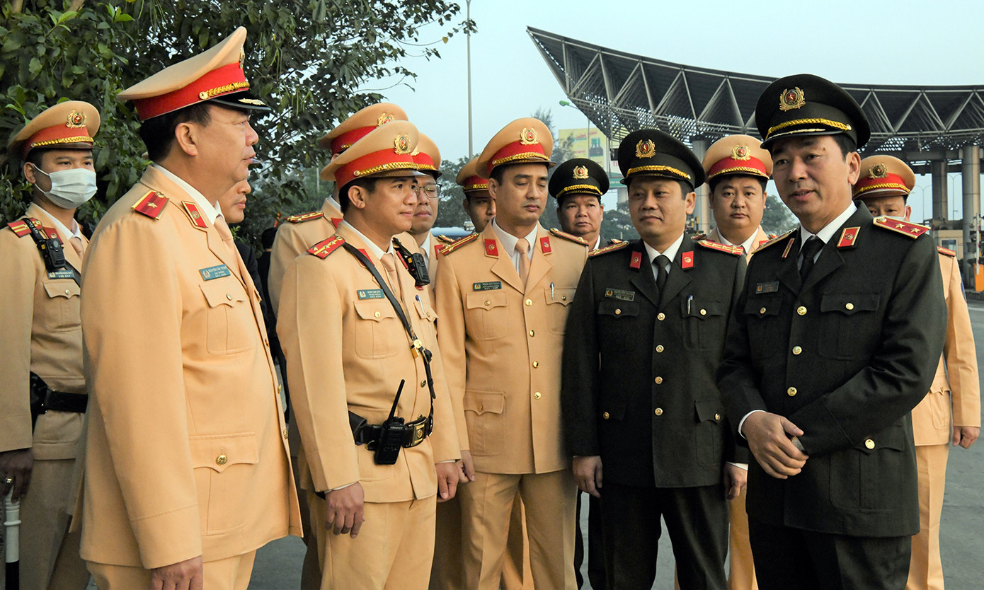 Thứ trưởng Trần Quốc Tỏ kiểm tra công tác bảo đảm an toàn giao thông trên cao tốc ảnh 4