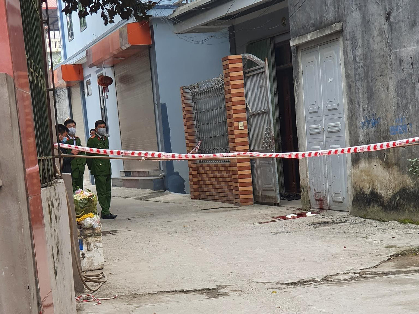 Nghi án chồng dùng hung khí chém vợ tử vong ảnh 1