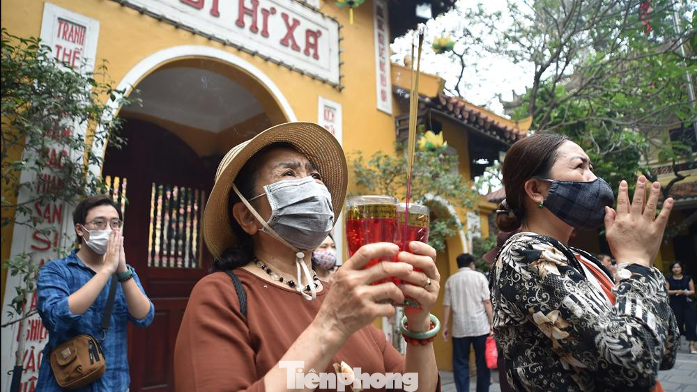 Giáo hội cho mở cửa chùa bình thường, tạm thời chưa đón khách quốc tế và Việt Kiều ảnh 1