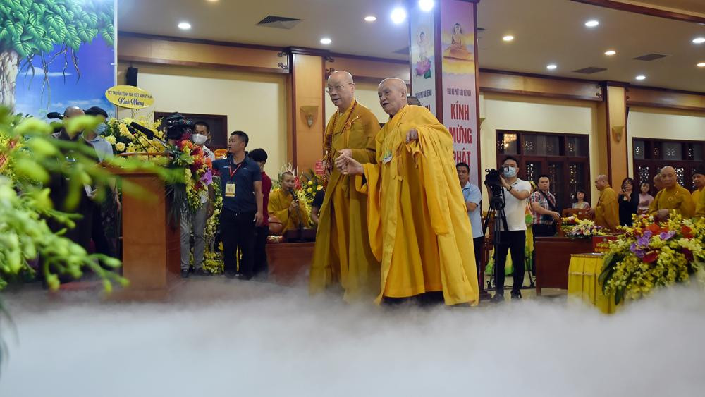 Chính lễ Phật đản đặc biệt ở chùa Quán Sứ ảnh 5