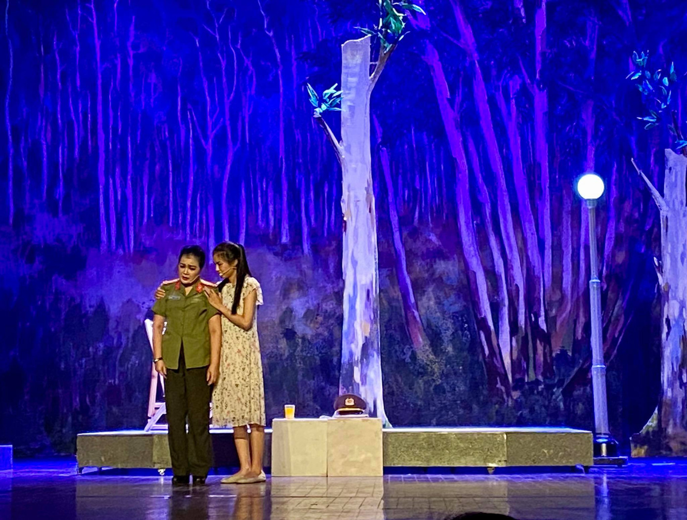 ‘Hoa sen lửa’, thêm vở diễn về công an nhân dân ảnh 1