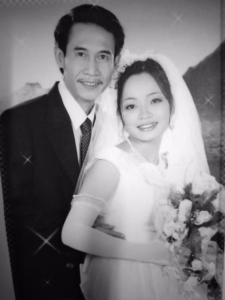 NSƯT Phú Đôn: Khắc khổ là thương hiệu, 'trói đời' rất muộn bên vợ kém 25 tuổi ảnh 4