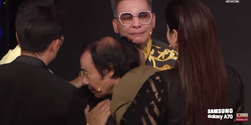 Câu chuyện Hiếu Hiền đi diễn trong ngày mẹ mất khiến khán giả nghẹn khóc ảnh 3