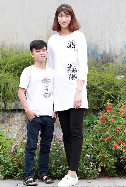 Chuyện tình chồng mét tư, vợ mét chín ảnh 1