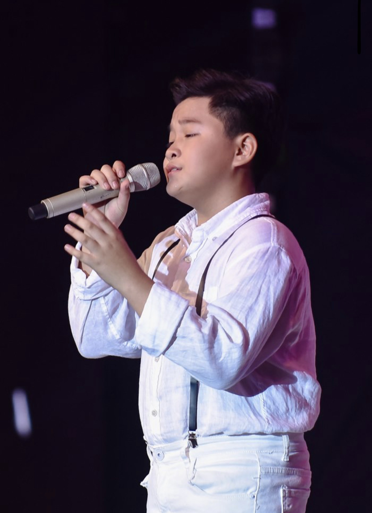 MC Nguyên Khang công bố nhầm tên Quán quân The Voice Kids gây bức xúc ảnh 1