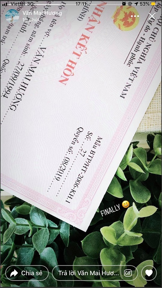 Văn Mai Hương khoe giấy đăng ký kết hôn, chú rể là Bùi Anh Tuấn? ảnh 1