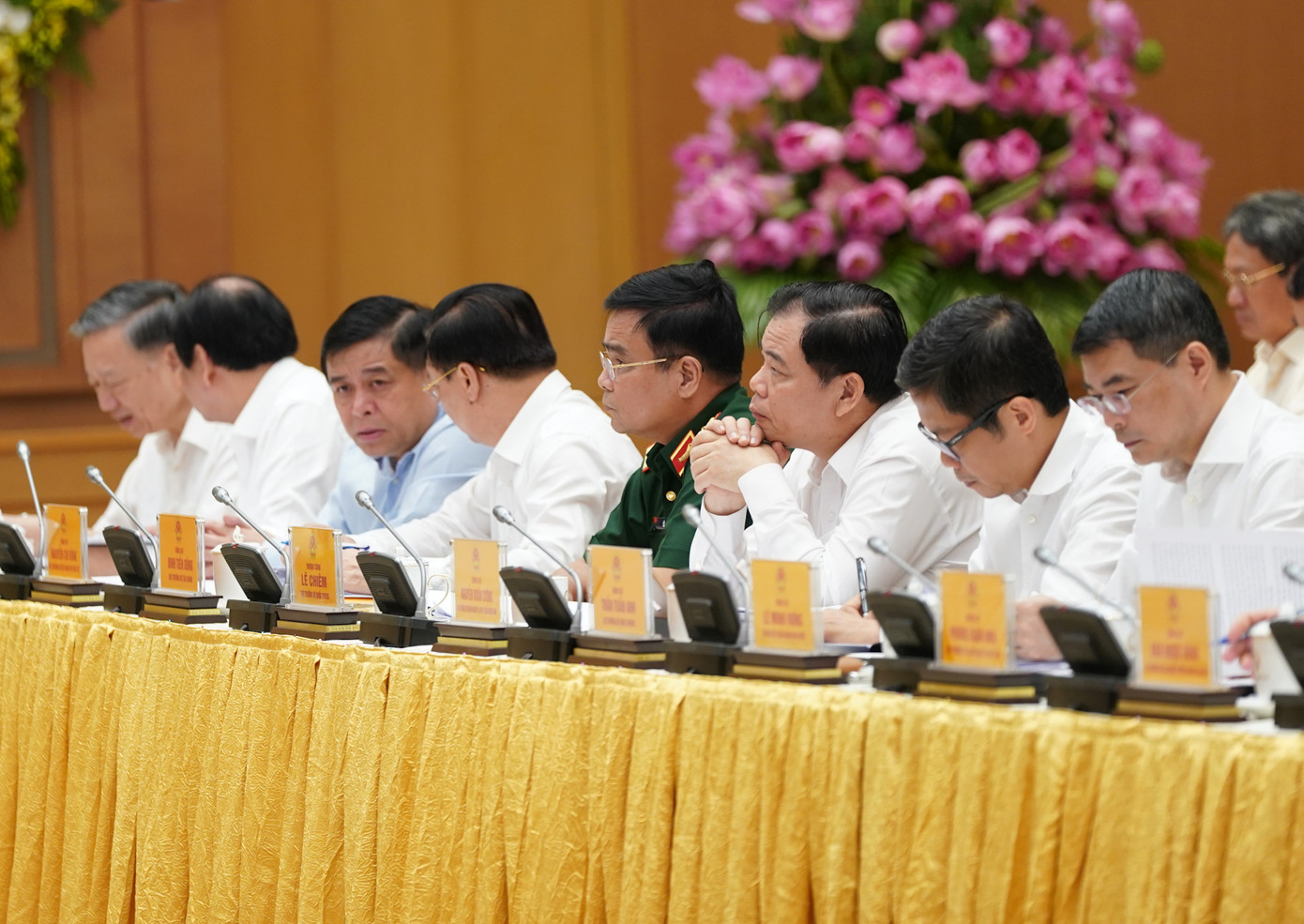 Thủ tướng: 'Cứ quyền anh, quyền tôi, gây khó dễ thì sao phát triển' ảnh 1