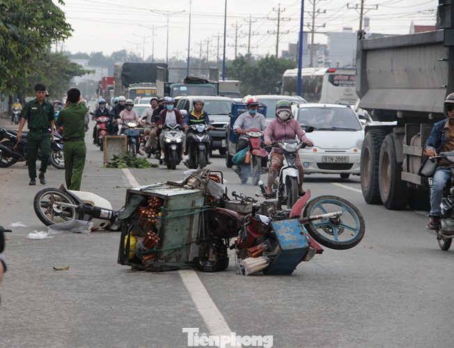 Tai nạn liên hoàn trên quốc lộ 13 làm 1 người tử vong tại chỗ ảnh 1