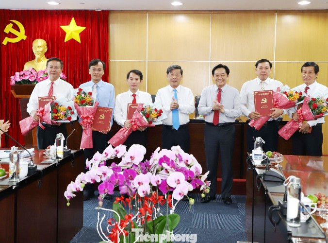 Bình Dương bổ nhiệm nhiều cán bộ chủ chốt ảnh 1