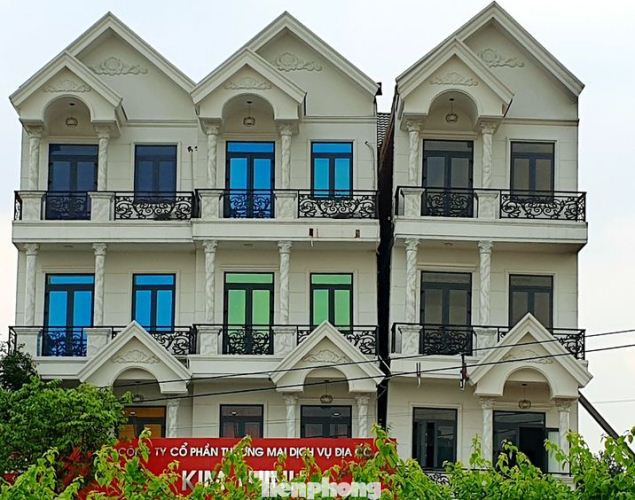 Bình Dương lập đoàn kiểm tra khu biệt thự vừa xây xong đã phải ‘chống gậy’ ảnh 1