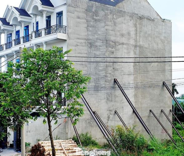 Bình Dương lập đoàn kiểm tra khu biệt thự vừa xây xong đã phải ‘chống gậy’ ảnh 2