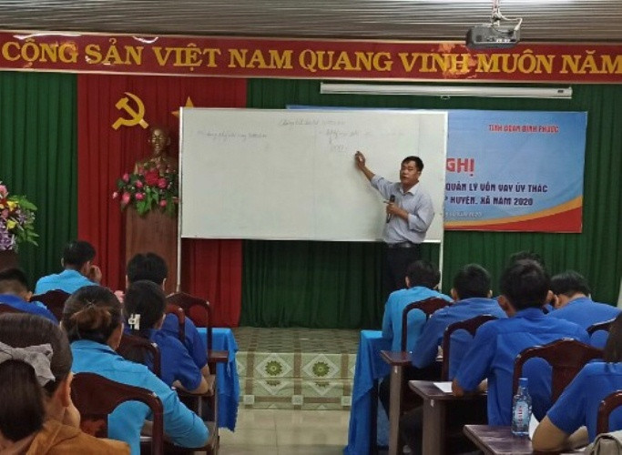 Tìm cách giảm nghèo cho thanh niên vùng nông thôn ảnh 1