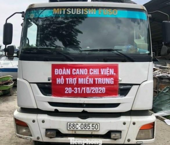 Miền Nam chi viện cano cứu dân miền Trung ngập lụt ảnh 7