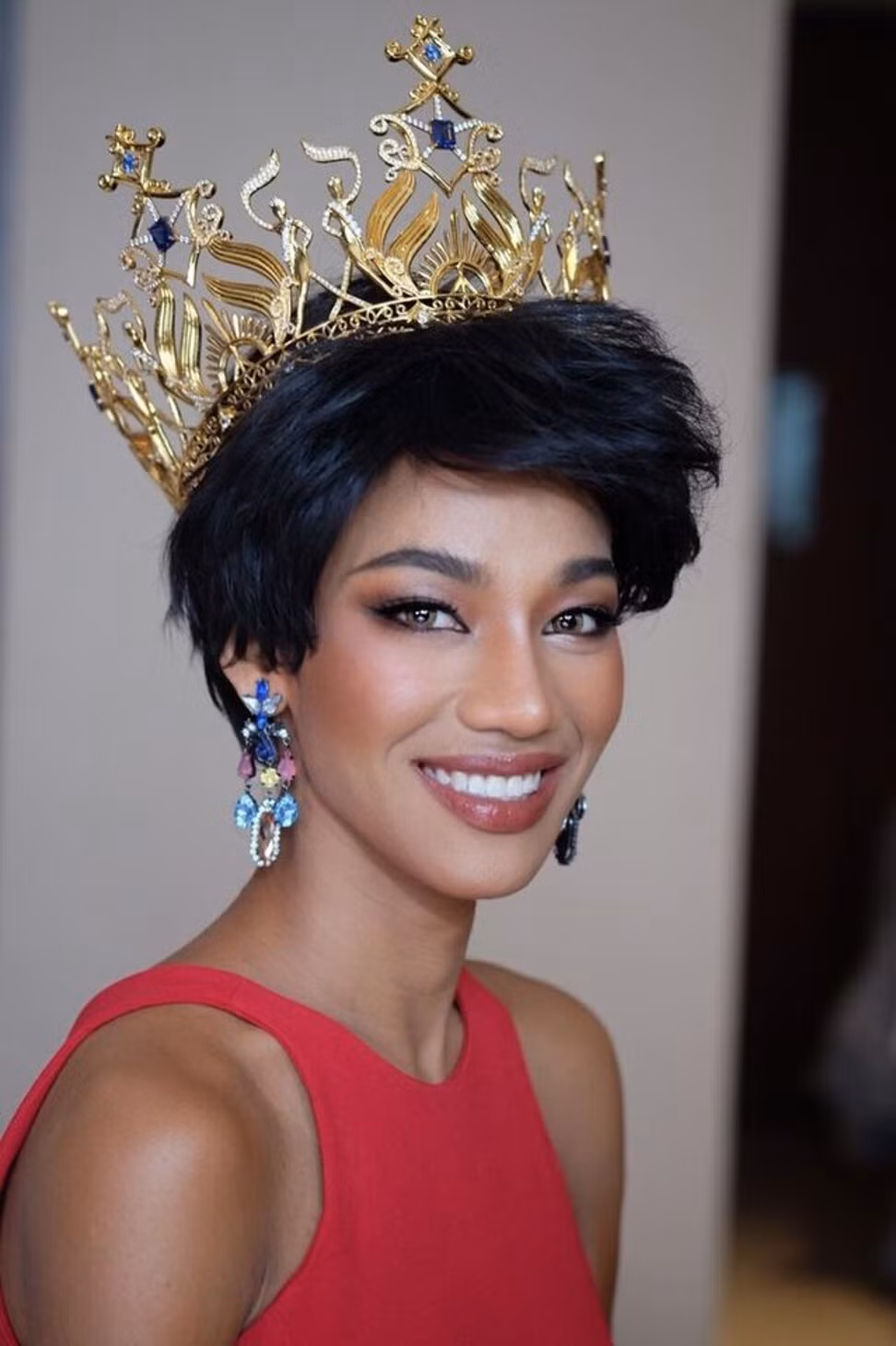 Miss Grand: Hoa hậu chủ nhà gây cười với màn 'tấu hài' khi thực hiện thử thách ăn đồ Thái ảnh 3