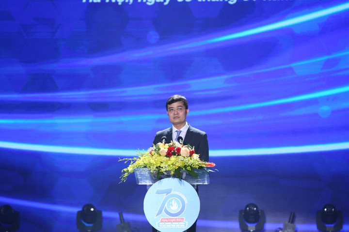 Kỷ niệm 70 năm Ngày truyền thống học sinh, sinh viên ảnh 1