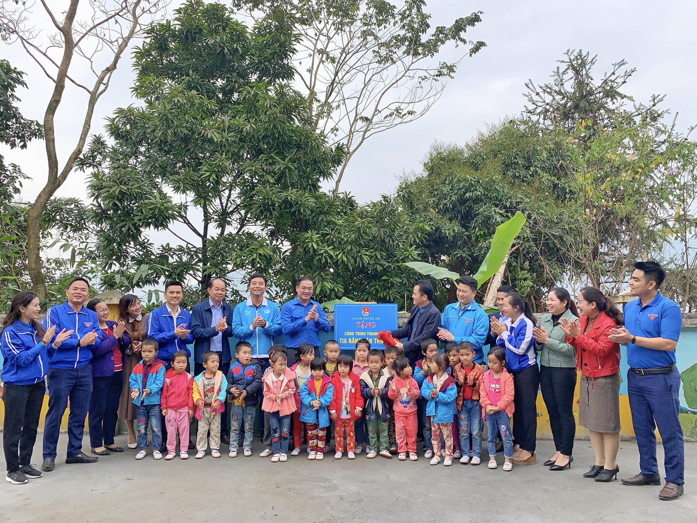  Tuổi trẻ Thủ đô mang yêu thương đến với Mường Khương ảnh 2