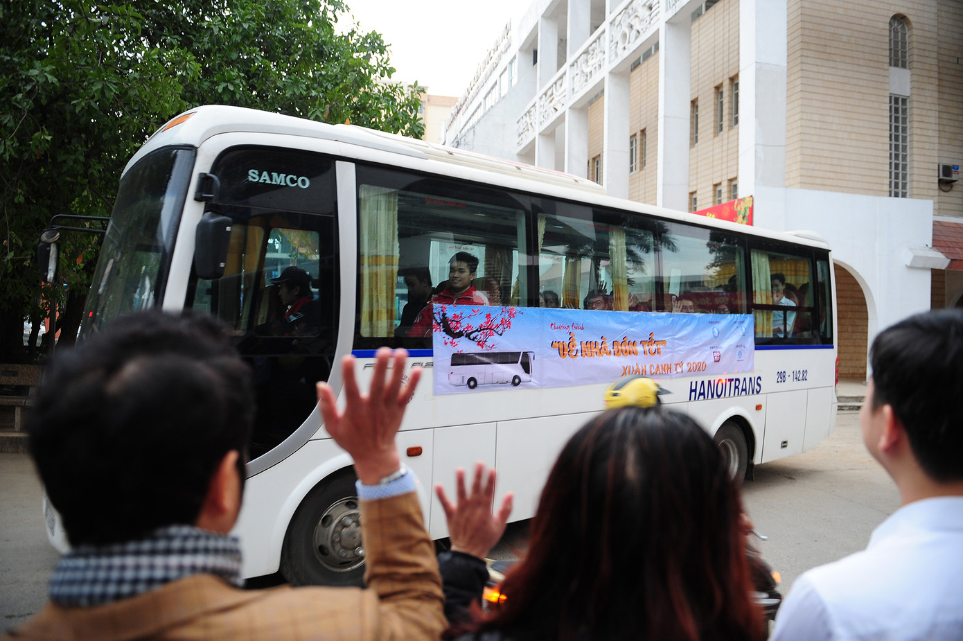 Sinh viên Thủ đô đi xe miễn phí về quê đón Tết ảnh 4