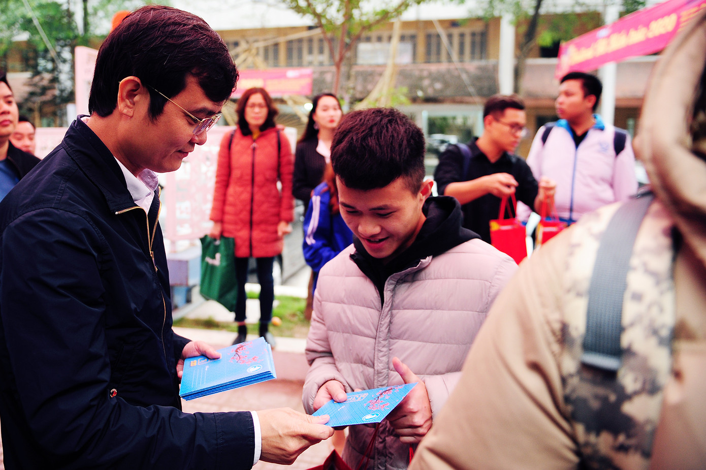 Sinh viên Thủ đô đi xe miễn phí về quê đón Tết ảnh 2