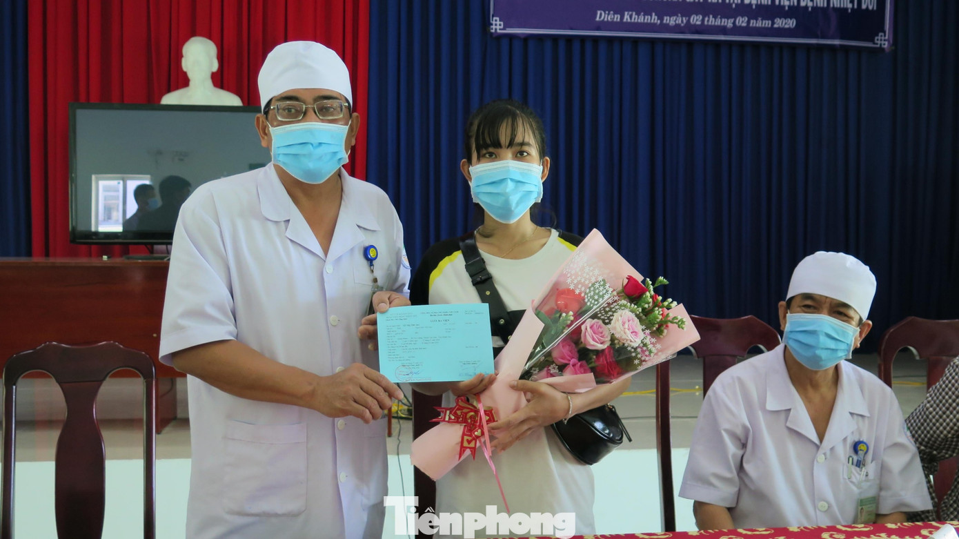 Sau khi xuất viện, nữ lễ tân nhiễm virus corona ở Khánh Hòa nói gì? ảnh 2