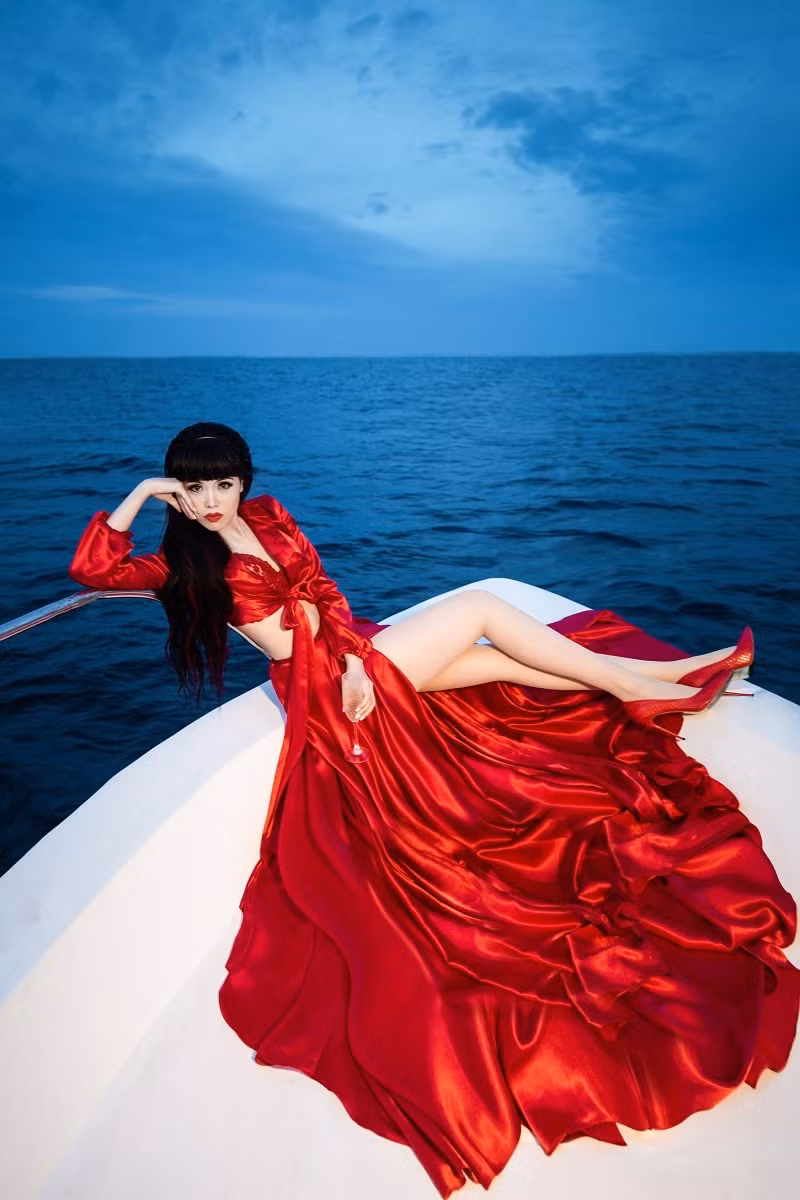 Siêu mẫu quốc tế Jessica Minh Anh bất ngờ đóng phim hành động về đề tài ấu dâm ảnh 3