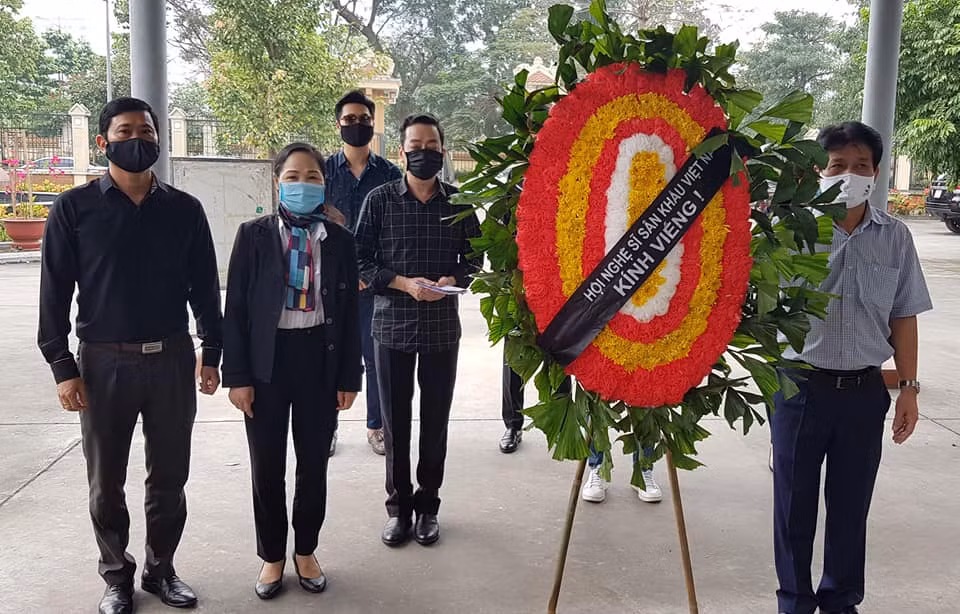 Tiễn đưa NSND Bùi Đắc Sừ, nguyên Giám đốc Nhà hát Chèo Việt Nam ảnh 1