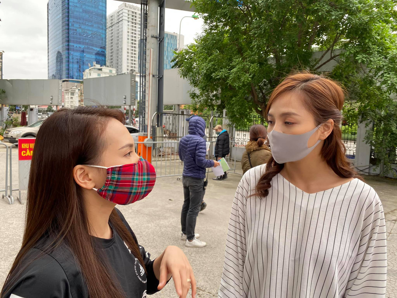 Bảo Thanh hát 'Cảm ơn con nhé' phiên bản 'Về nhà đi con' thời COVID-19 ảnh 1